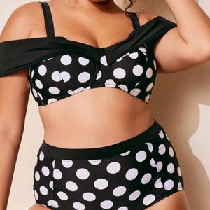 NWOT Reef City 2 Piece Polka Dot Swimsuit